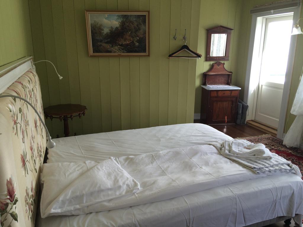 Gjestehuset Ibsen Гримстад Екстериор снимка