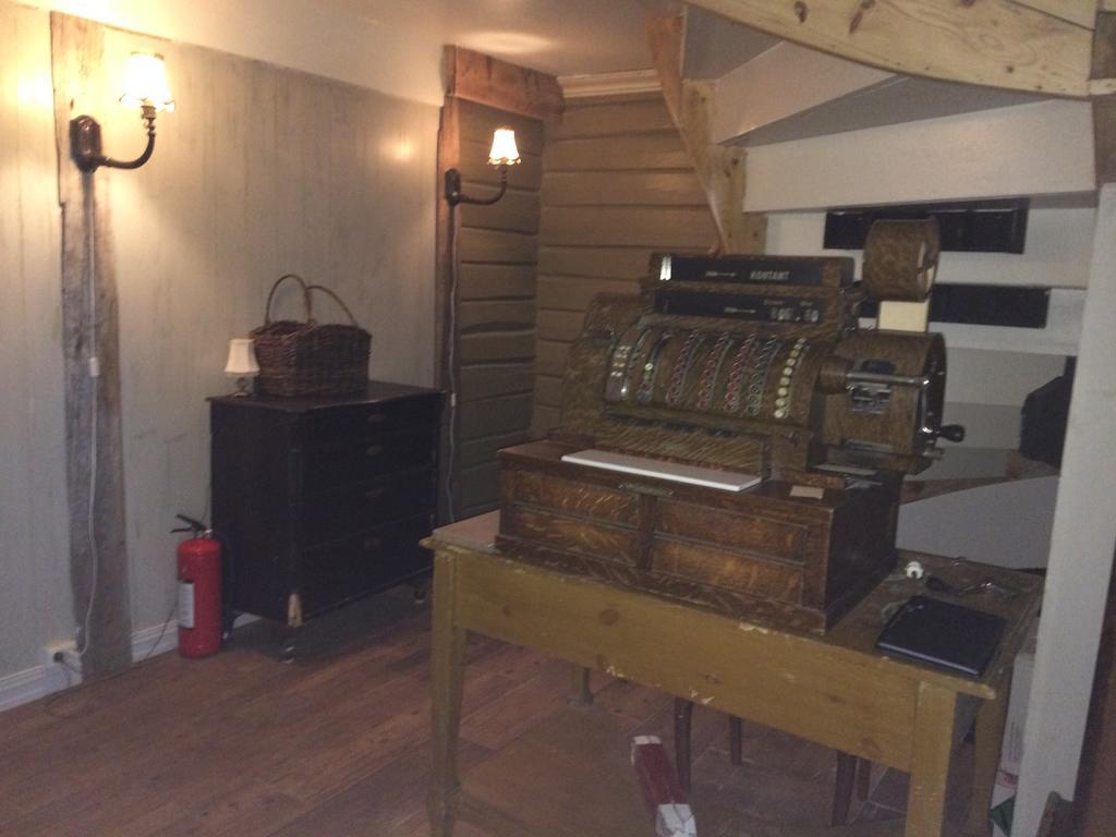 Gjestehuset Ibsen Гримстад Екстериор снимка